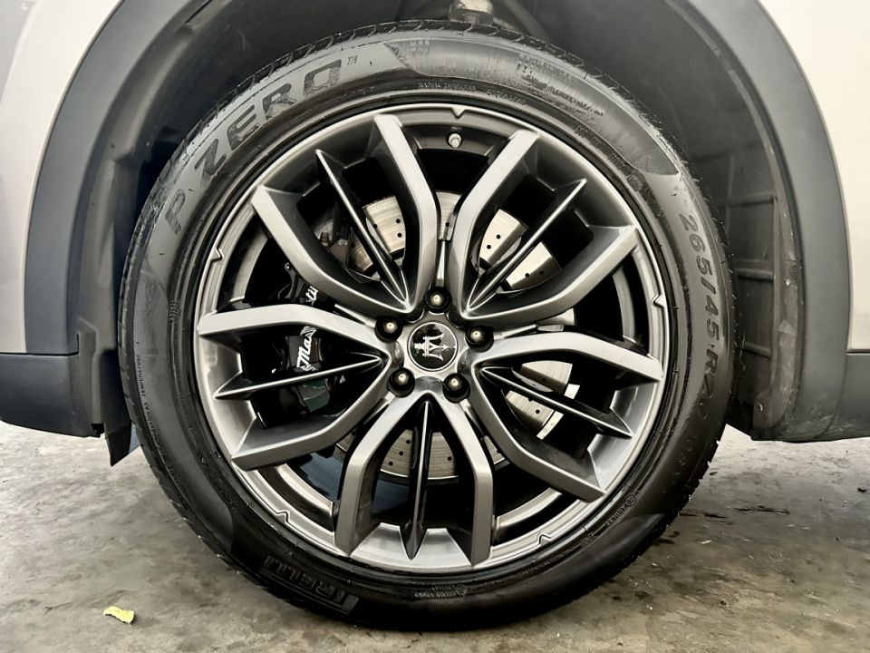 Maserati Levante S Q4 V6 3.0 430ch Bi-Turbo BVA8 - Luxe et Performance - 41 990 € - image 15