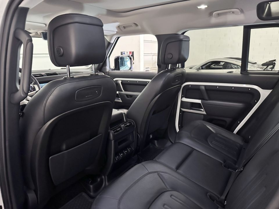 LAND ROVER DEFENDER IV D240 2.0 240ch MHEV BVA8 HSE - 59 990 € - image 7