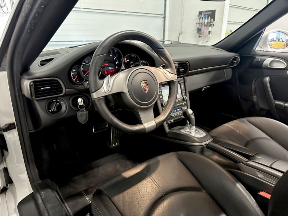 Porsche 911 Type 997.2 Carrera Coupé 3.6 345ch PDK7 - Performance et Raffinement - 65 990 € - image 1