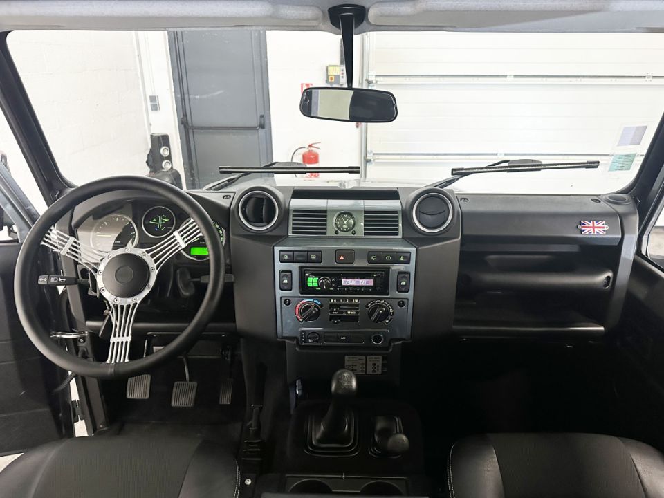 LAND ROVER DEFENDER III 90 SW 2.2 122ch BVM6 SE Unique by GT GALERY - 59 990 € - image 9