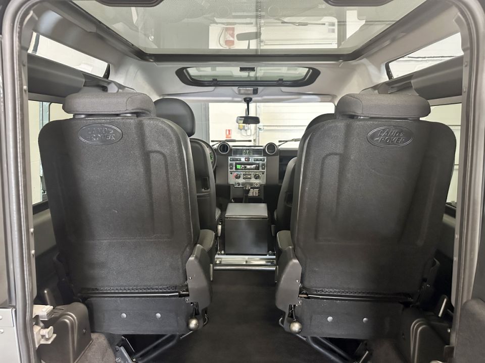 LAND ROVER DEFENDER III 90 SW 2.2 122ch BVM6 SE Unique by GT GALERY - 59 990 € - image 22