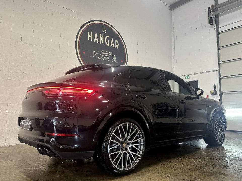 Porsche Cayenne E-Hybrid Coupé V6 3.0 462ch Tiptronic8 - Noir intense 2022 - 84 990 € - image 20