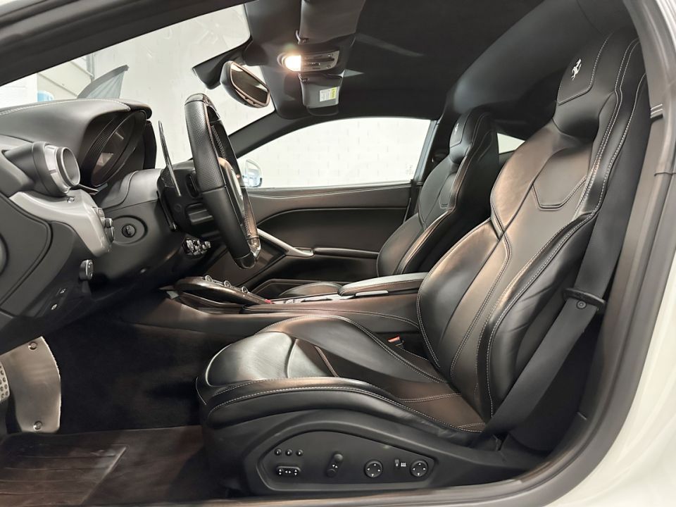 Ferrari F12 Berlinetta V12 6.2 740ch BVA7 - Coupé Bianco Avus 2014 - 254 990 € - image 5
