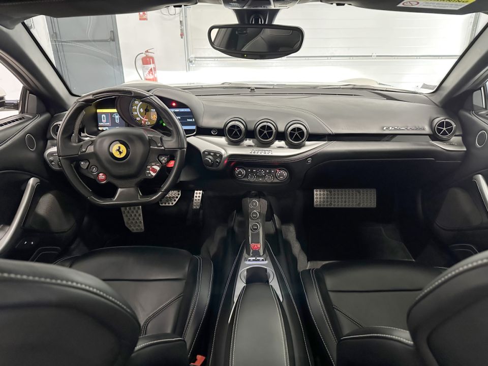 Ferrari F12 Berlinetta V12 6.2 740ch BVA7 - Coupé Bianco Avus 2014 - 254 990 € - image 7