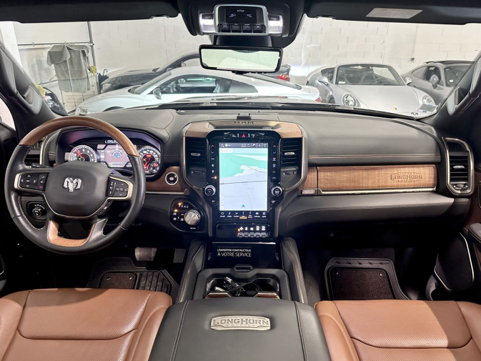 DODGE RAM 1500 V8 5.7 HEMI 395ch BVA8 LONGHORN Pick-up Noir - 32 000 km - Garantie 12 mois - 69 990 € - image 11