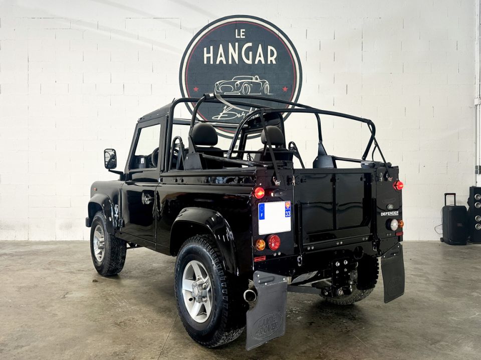 Land Rover Defender 90 Cabriolet 2.2 TD4 122ch BVM6 Edition Eden Park 1 of 50 - 47 990 € - image 4