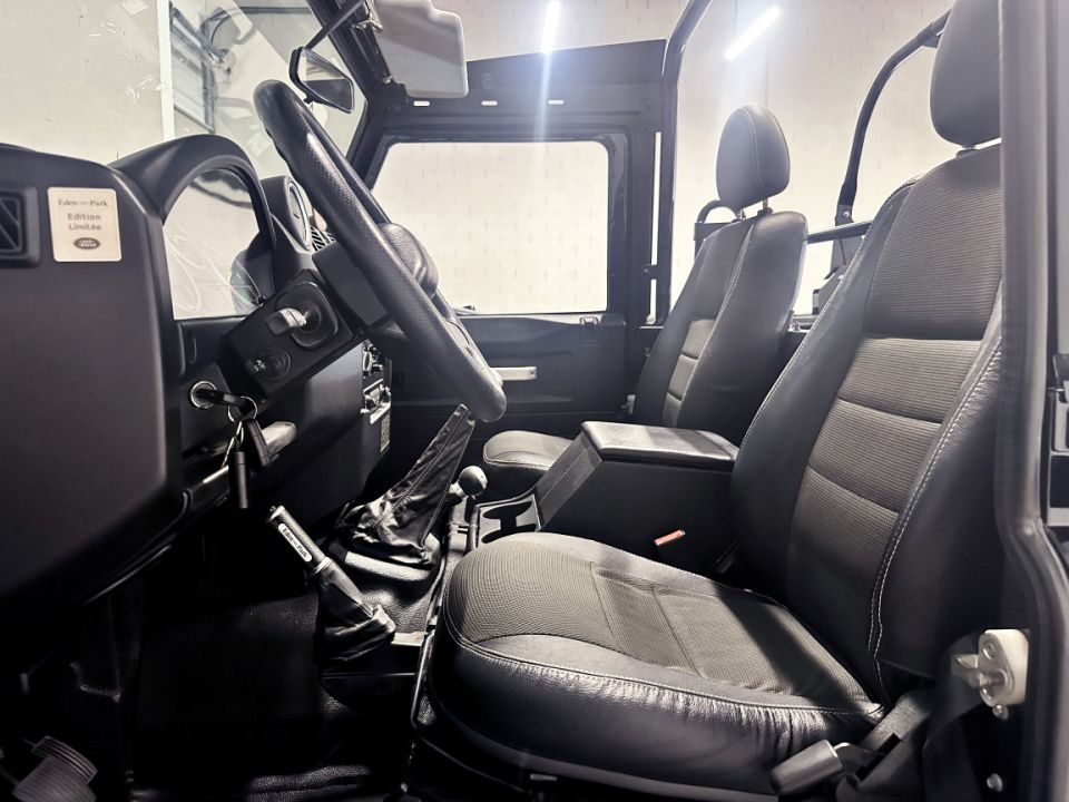 Land Rover Defender 90 Cabriolet 2.2 TD4 122ch BVM6 Edition Eden Park 1 of 50 - 47 990 € - image 5