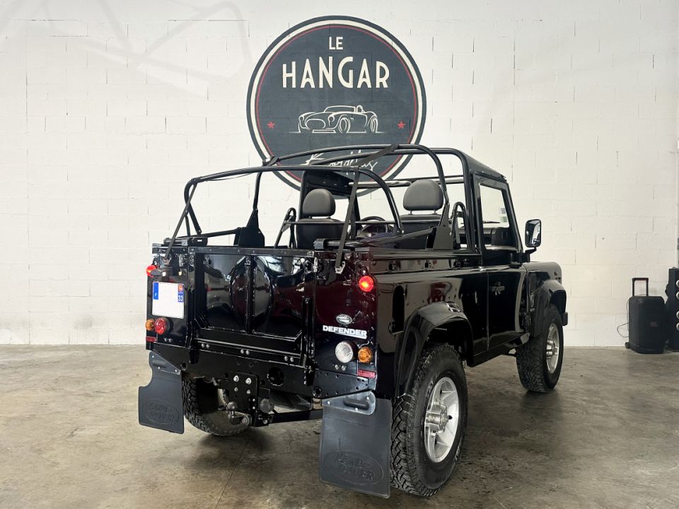 Land Rover Defender 90 Cabriolet 2.2 TD4 122ch BVM6 Edition Eden Park 1 of 50 - 47 990 € - image 8