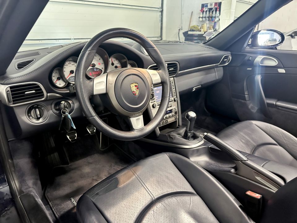 PORSCHE 911 Type 997 Carrera S Cabriolet 3.8 355ch BVM6 - Le Hangar Bordelais - image 1