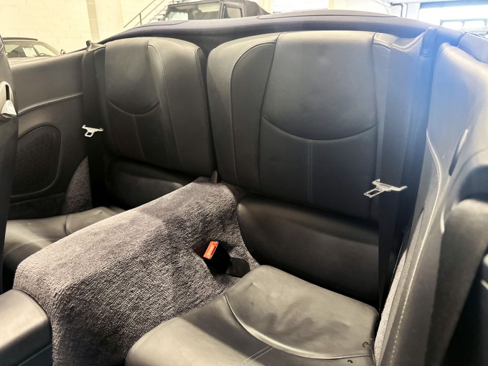 PORSCHE 911 Type 997 Carrera S Cabriolet 3.8 355ch BVM6 - Le Hangar Bordelais - image 7