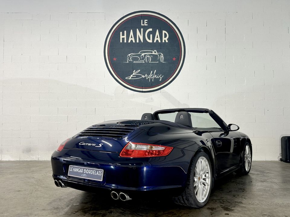 PORSCHE 911 Type 997 Carrera S Cabriolet 3.8 355ch BVM6 - Le Hangar Bordelais - image 8
