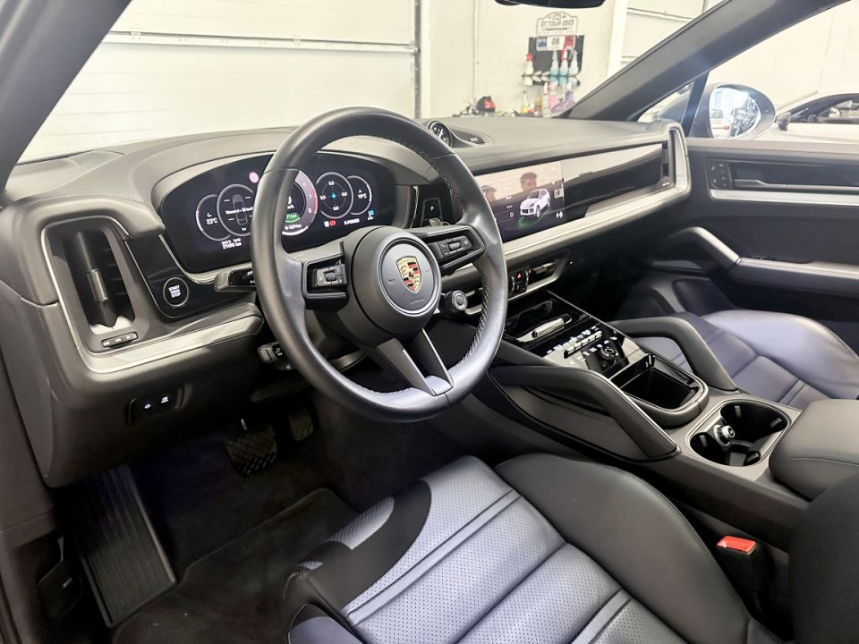 Porsche Cayenne Coupé E-Hybrid V6 3.0 470ch BVA8 - SUV de prestige - 124 990 € - image 1