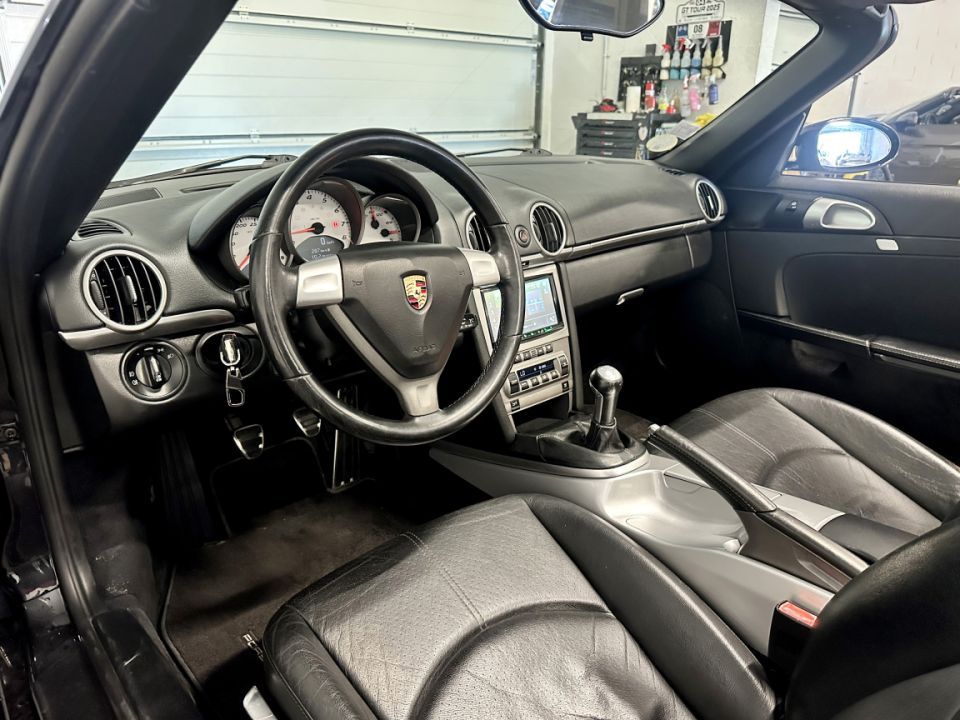 PORSCHE BOXSTER Type 987 3.2 280ch BVM6 - Le Hangar Bordelais - image 1