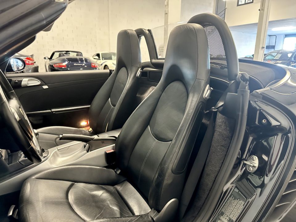 PORSCHE BOXSTER Type 987 3.2 280ch BVM6 - Le Hangar Bordelais - image 3