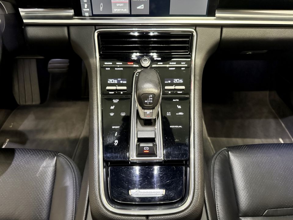 Porsche Panamera 4 Sport Turismo V6 3.0 330ch PDK8 - Performance et Élégance - 71 990 € - image 21