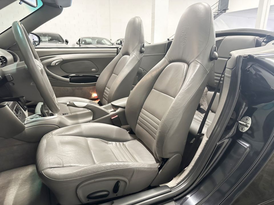 Porsche 911 Type 996 Carrera 4 Cabriolet 3.6 320ch BVM6 à vendre - 37 990 € - image 3