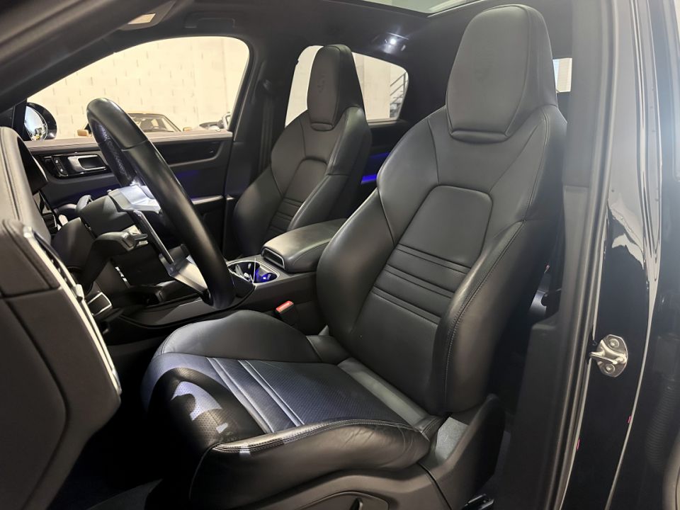 PORSCHE CAYENNE E-HYBRID Coupé V6 3.0 462ch Tiptronic8 - Le Hangar Bordelais - image 3