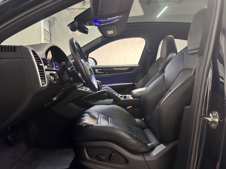 PORSCHE CAYENNE E-HYBRID Coupé V6 3.0 462ch Tiptronic8 - Le Hangar Bordelais - image 5