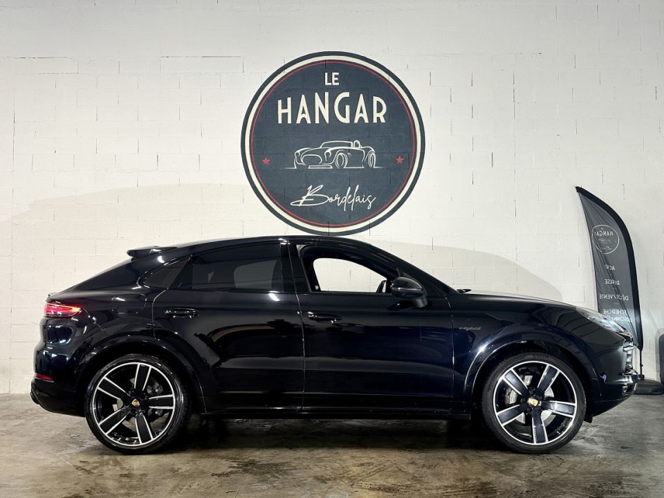 PORSCHE CAYENNE E-HYBRID Coupé V6 3.0 462ch Tiptronic8 - Le Hangar Bordelais - image 10