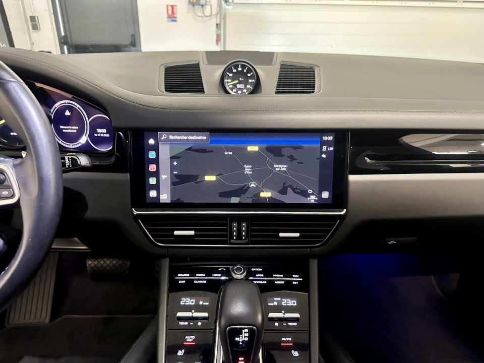 PORSCHE CAYENNE E-HYBRID Coupé V6 3.0 462ch Tiptronic8 - Le Hangar Bordelais - image 16