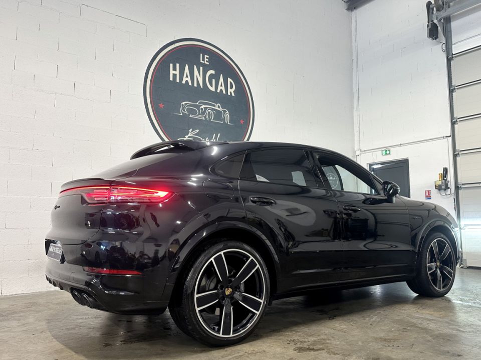 PORSCHE CAYENNE E-HYBRID Coupé V6 3.0 462ch Tiptronic8 - Le Hangar Bordelais - image 20