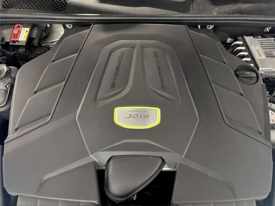 PORSCHE CAYENNE E-HYBRID Coupé V6 3.0 462ch Tiptronic8 - Le Hangar Bordelais - image 21