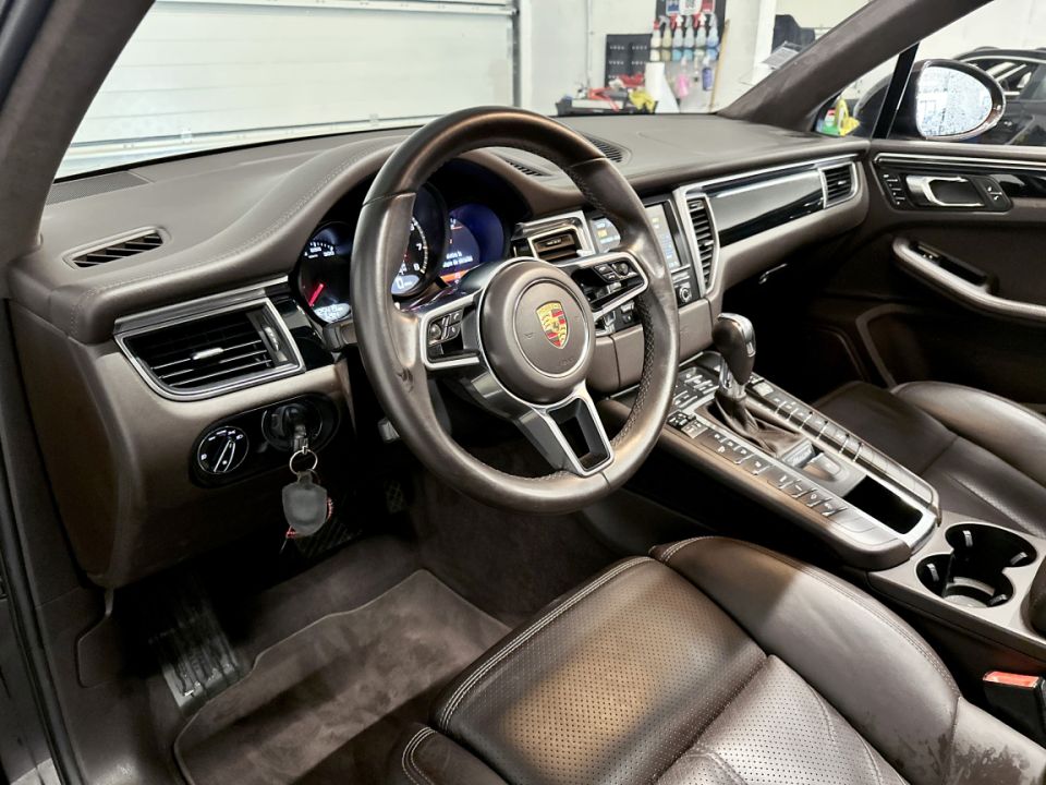 PORSCHE MACAN Turbo V6 3.6 400 ch PDK7 - Le Hangar Bordelais - image 1