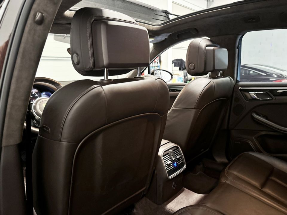 PORSCHE MACAN Turbo V6 3.6 400 ch PDK7 - Le Hangar Bordelais - image 7