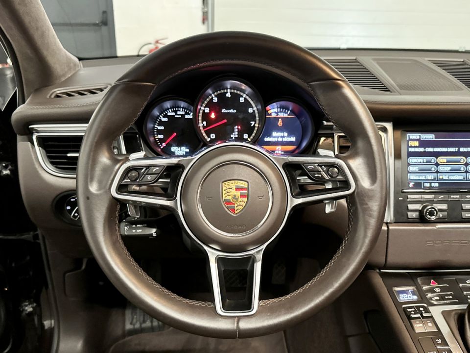 PORSCHE MACAN Turbo V6 3.6 400 ch PDK7 - Le Hangar Bordelais - image 13