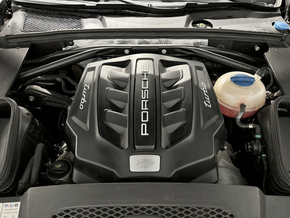 PORSCHE MACAN Turbo V6 3.6 400 ch PDK7 - Le Hangar Bordelais - image 21