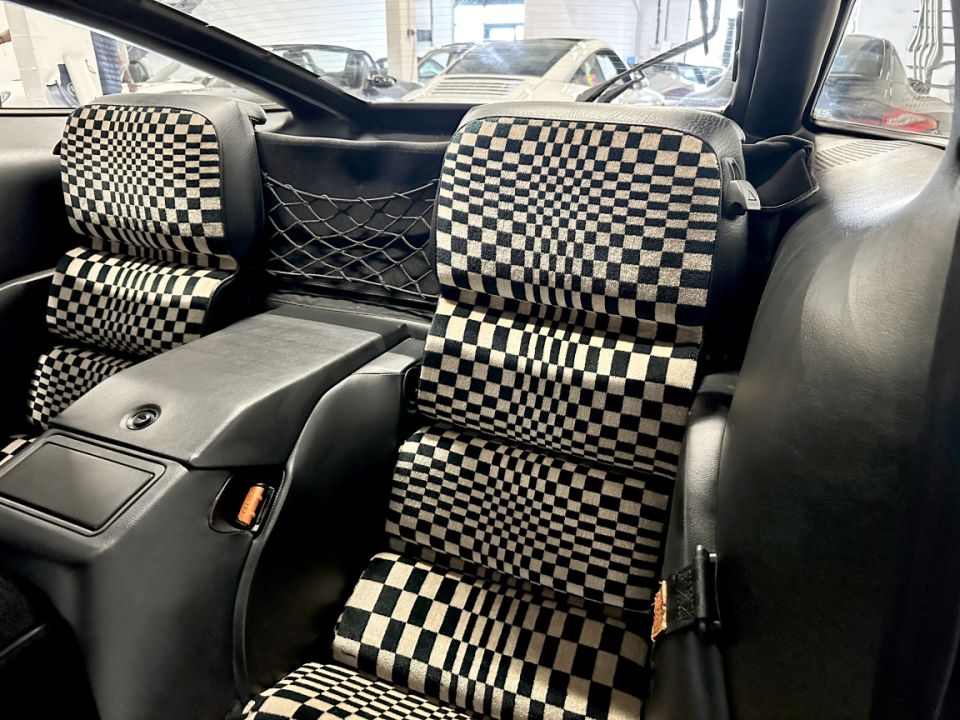 PORSCHE 928 V8 4.5 240ch BVA3 - Le Hangar Bordelais - image 7