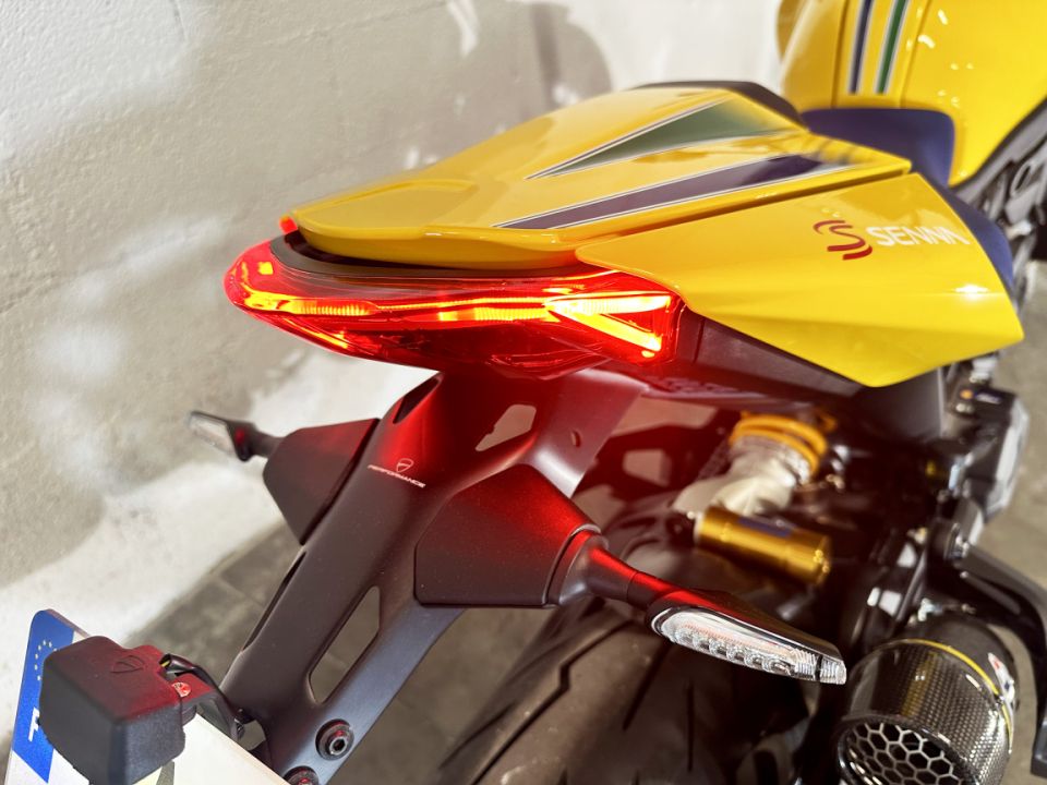 Ducati Monster 937 Senna Edition 111ch BVM6 N°33/341 - Performance et Exclusivité - 26 990 € - image 16