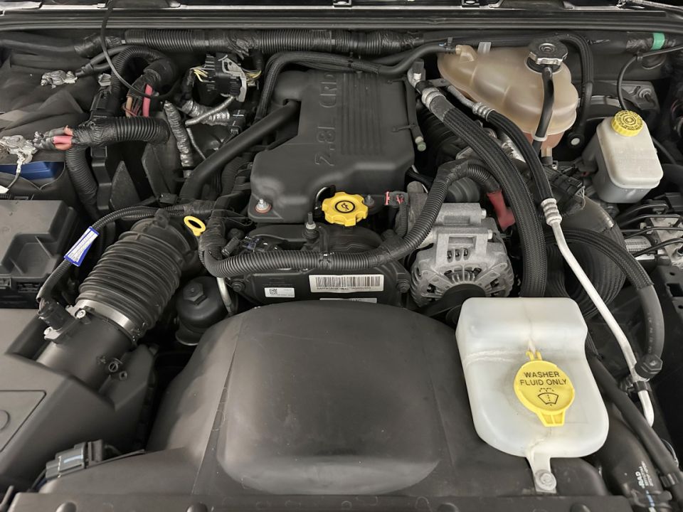 JEEP WRANGLER 2.8 CRD 200ch Sport BVA6 - Le Hangar Bordelais - image 21