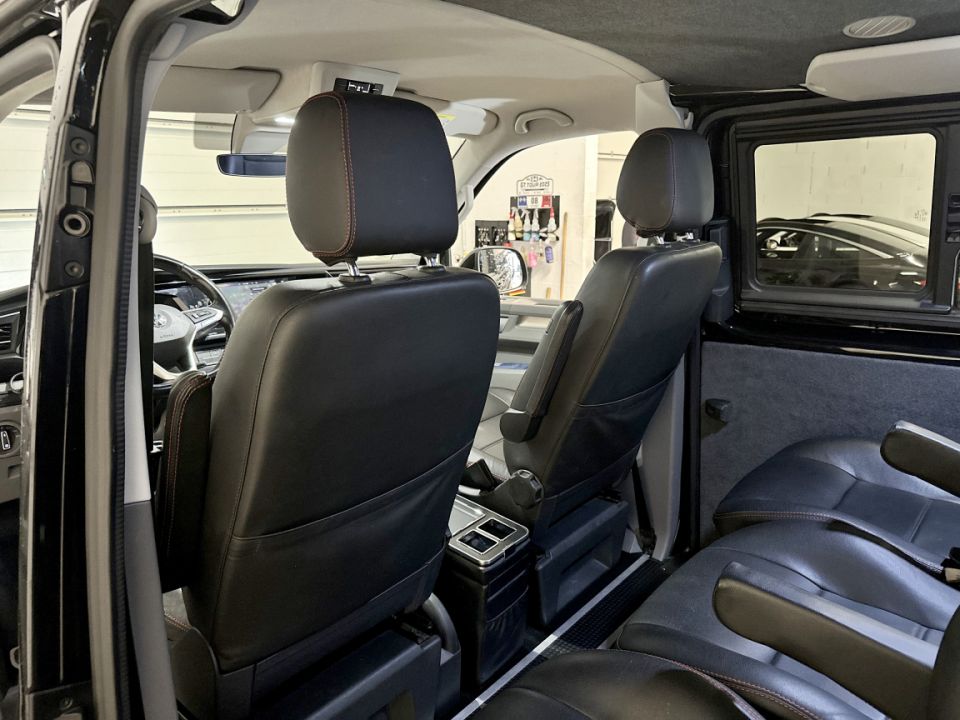 VOLKSWAGEN TRANSPORTER T6.1 VITRE 2.0 TDI 204ch DSG7 4MOTION CARAT - Le Hangar Bordelais - image 11