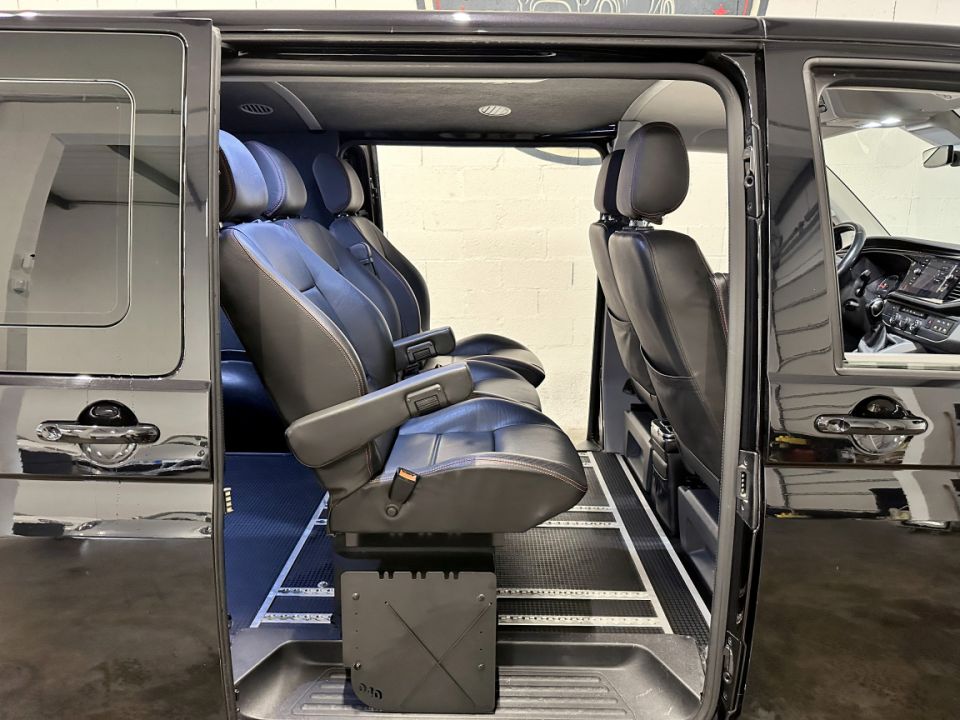 VOLKSWAGEN TRANSPORTER T6.1 VITRE 2.0 TDI 204ch DSG7 4MOTION CARAT - Le Hangar Bordelais - image 17