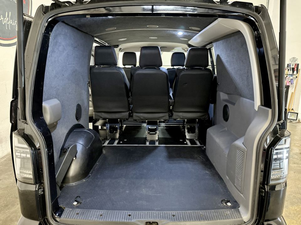 VOLKSWAGEN TRANSPORTER T6.1 VITRE 2.0 TDI 204ch DSG7 4MOTION CARAT - Le Hangar Bordelais - image 20