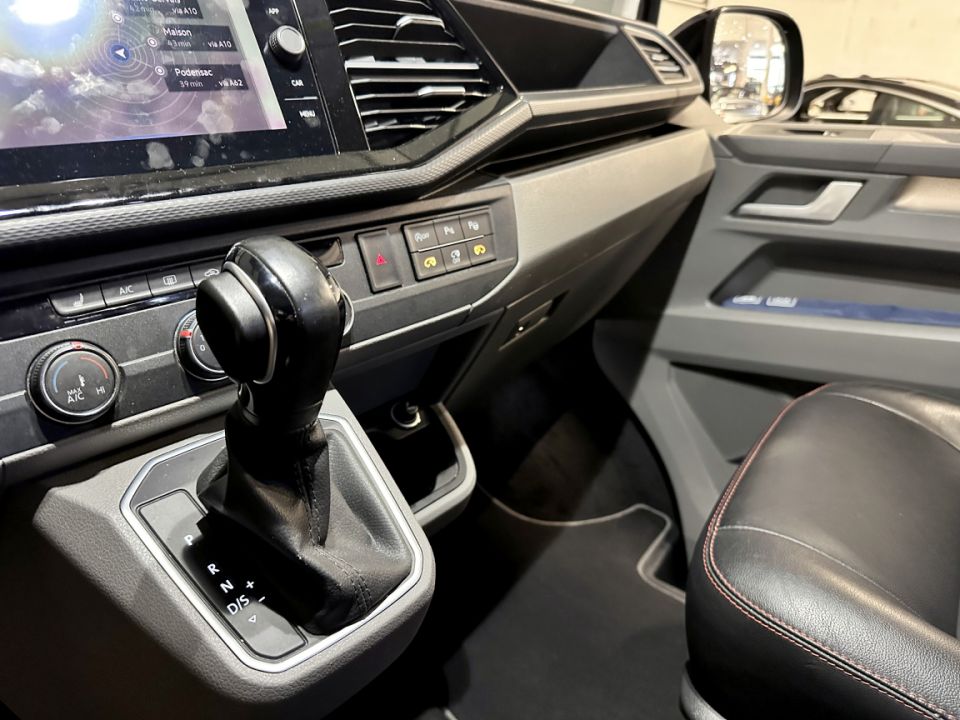VOLKSWAGEN TRANSPORTER T6.1 VITRE 2.0 TDI 204ch DSG7 4MOTION CARAT - Le Hangar Bordelais - image 22