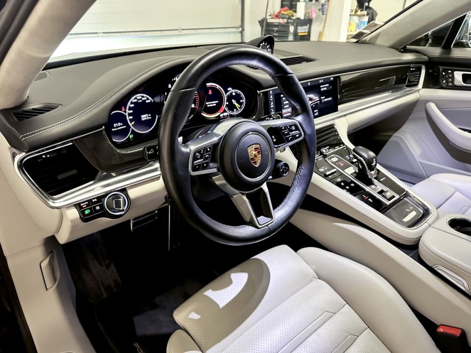 PORSCHE PANAMERA Turbo S E-Hybrid V8 4.0 680ch PDK8 - Le Hangar Bordelais - image 1