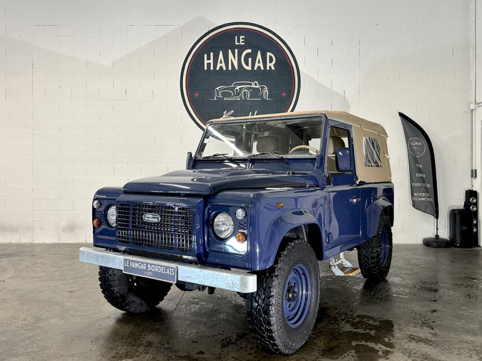 LAND ROVER DEFENDER 90 STATION WAGON 2.2 TD4 122ch BVM6 Soft Top - Le Hangar Bordelais - image 0
