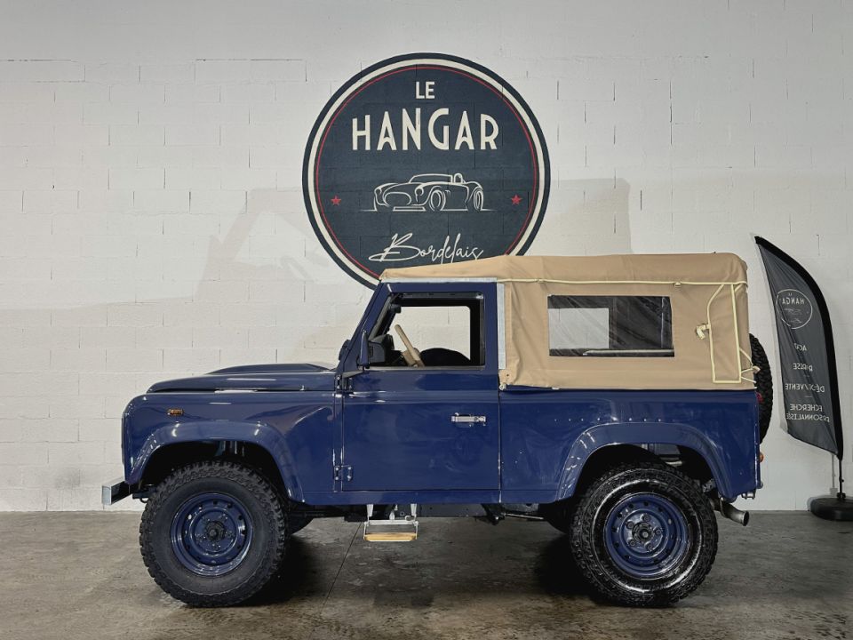 LAND ROVER DEFENDER 90 STATION WAGON 2.2 TD4 122ch BVM6 Soft Top - Le Hangar Bordelais - image 2