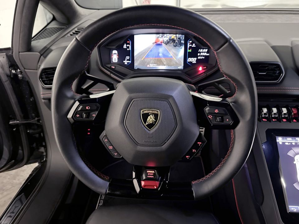 Lamborghini Huracán LP640-4 EVO V10 5.2 - Une Performante Élégance - 259 990 € - image 9