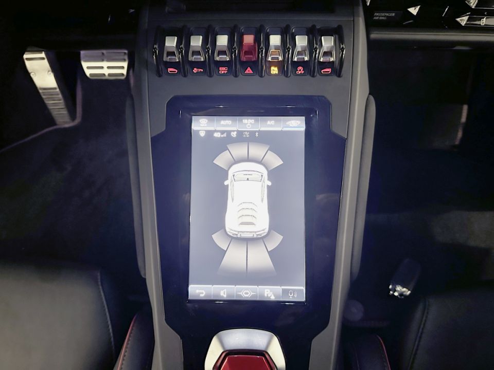 Lamborghini Huracán LP640-4 EVO V10 5.2 - Une Performante Élégance - 259 990 € - image 18