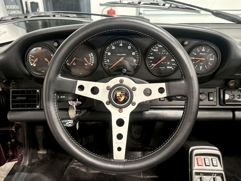 PORSCHE 911 Type 964 Carrera 4 Targa 3.6 250ch BVM5 - Le Hangar Bordelais - image 11