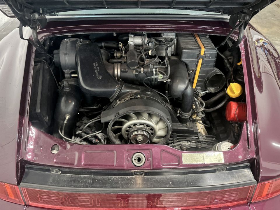 PORSCHE 911 Type 964 Carrera 4 Targa 3.6 250ch BVM5 - Le Hangar Bordelais - image 19