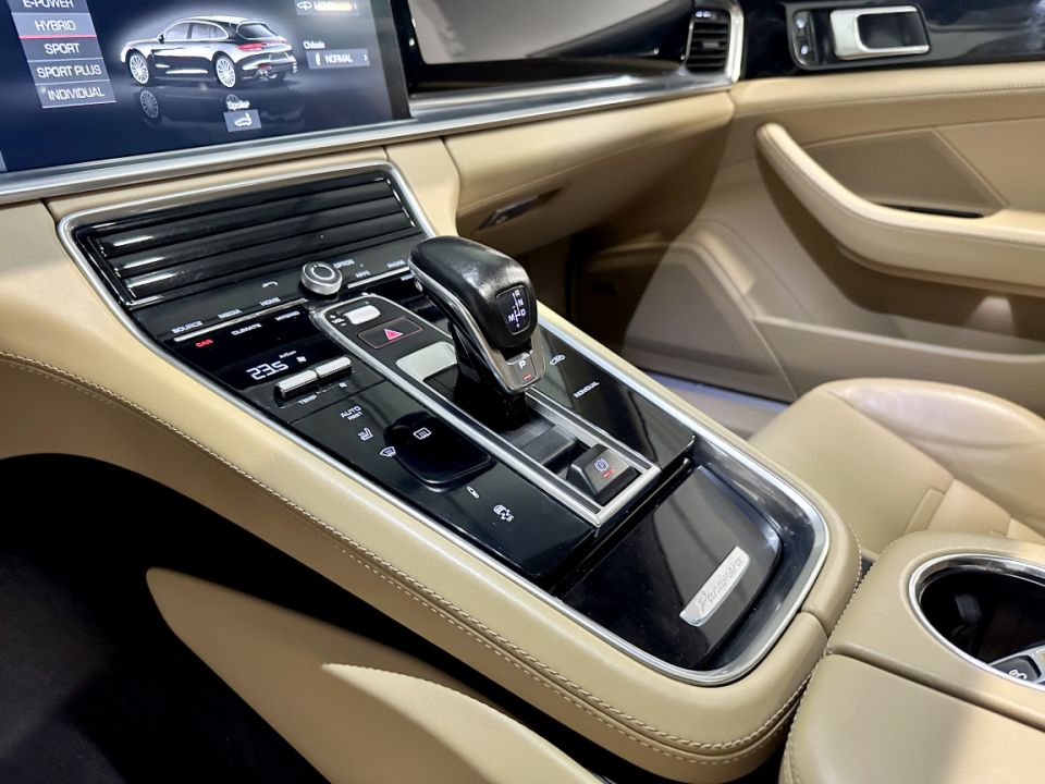 Porsche Panamera 4 Sport Turismo V6 2.9 462ch PDK8 - Performances et Élégance - 66 990 € - image 17