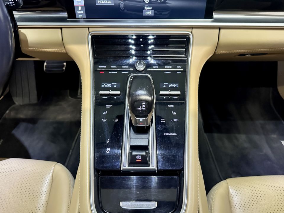 Porsche Panamera 4 Sport Turismo V6 2.9 462ch PDK8 - Performances et Élégance - 66 990 € - image 22