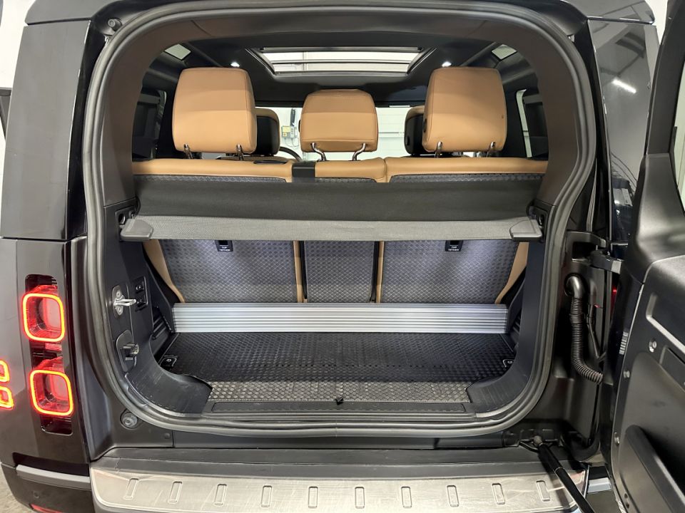 LAND ROVER DEFENDER 90 P525 V8 5.0 525ch BVA8 - Le Hangar Bordelais - image 21