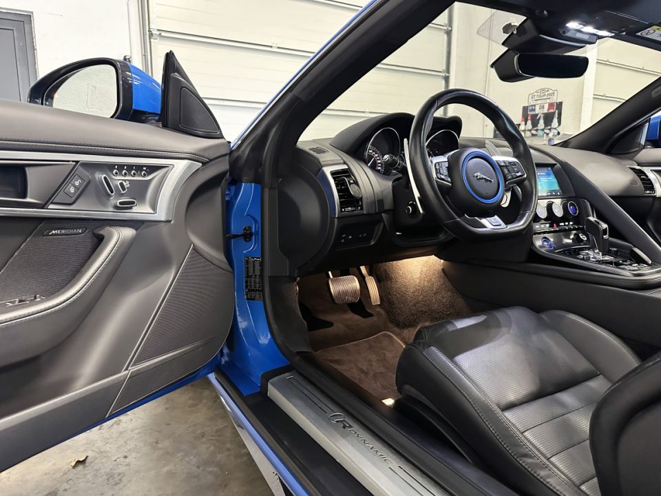 Jaguar F-TYPE Coupé V6 3.0 380ch BVA8 R-Dynamic - 64 990 € - image 16