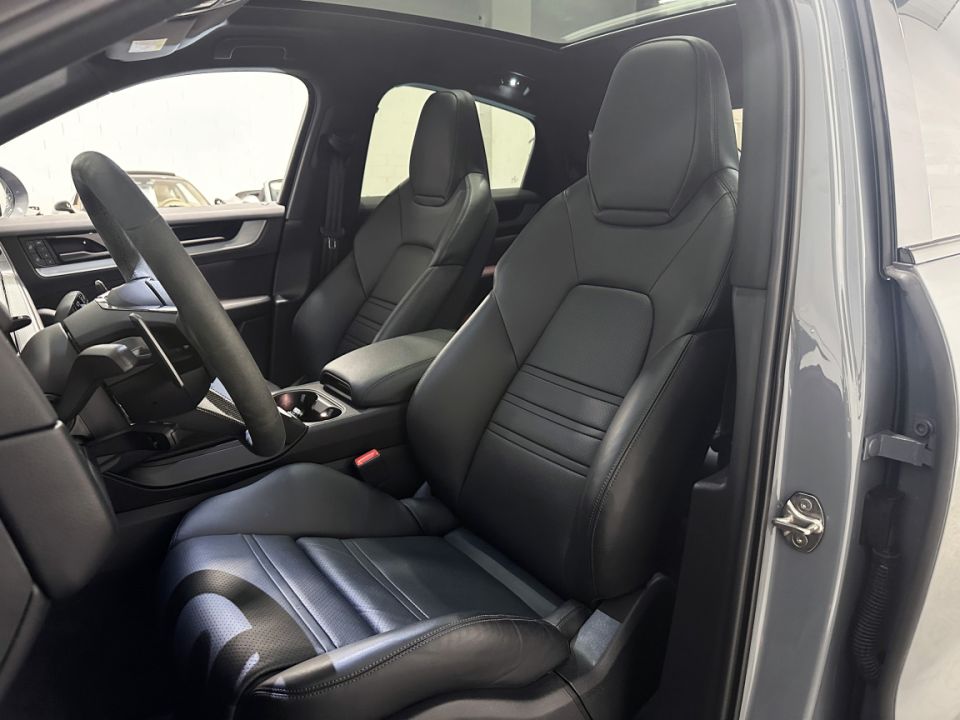 Porsche Cayenne S E-Hybrid Coupé V6 3.0 519ch BVA8 - Performance et Innovation - 128 990 € - image 3