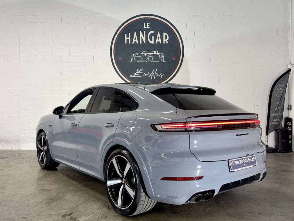 Porsche Cayenne S E-Hybrid Coupé V6 3.0 519ch BVA8 - Performance et Innovation - 128 990 € - image 4
